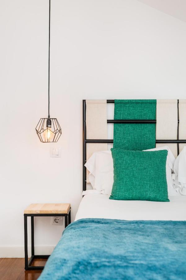 Stunning And Spacious Lofts Just By Graca And Alfama Лісабон Екстер'єр фото